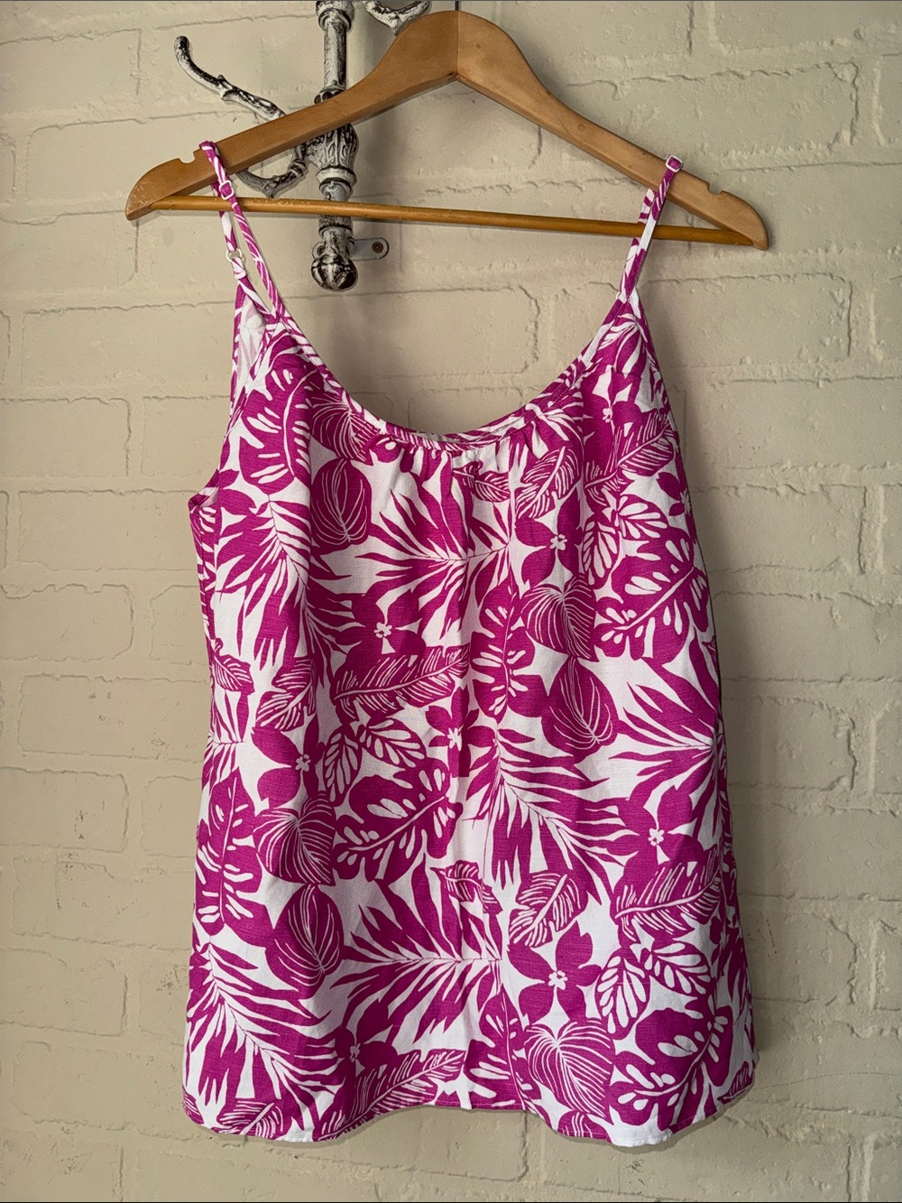 LOFT Pink and White Tropical Print Spaghetti Strap Camisole tank top